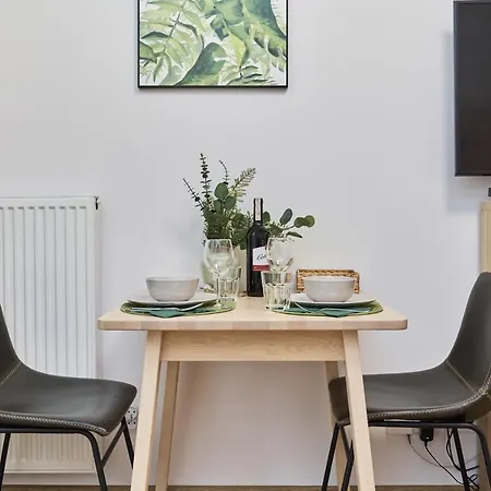Riverside Na Grobli By Renters Daire Wroclaw