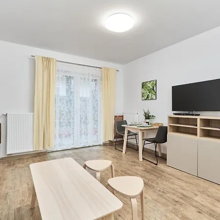 Daire Riverside Na Grobli By Renters