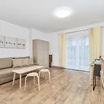 Apartment Riverside Na Grobli By Renters Wroclaw